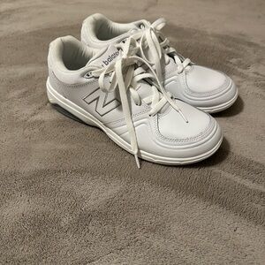 Men’s New Balance 813 Rollbar White Lace-Up Sneakers